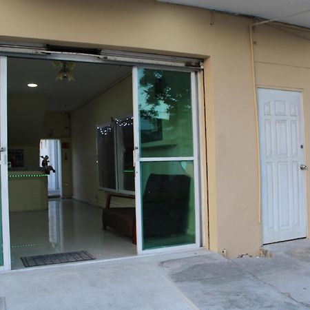 Oyo Hotel Colibri Chetumal Dış mekan fotoğraf